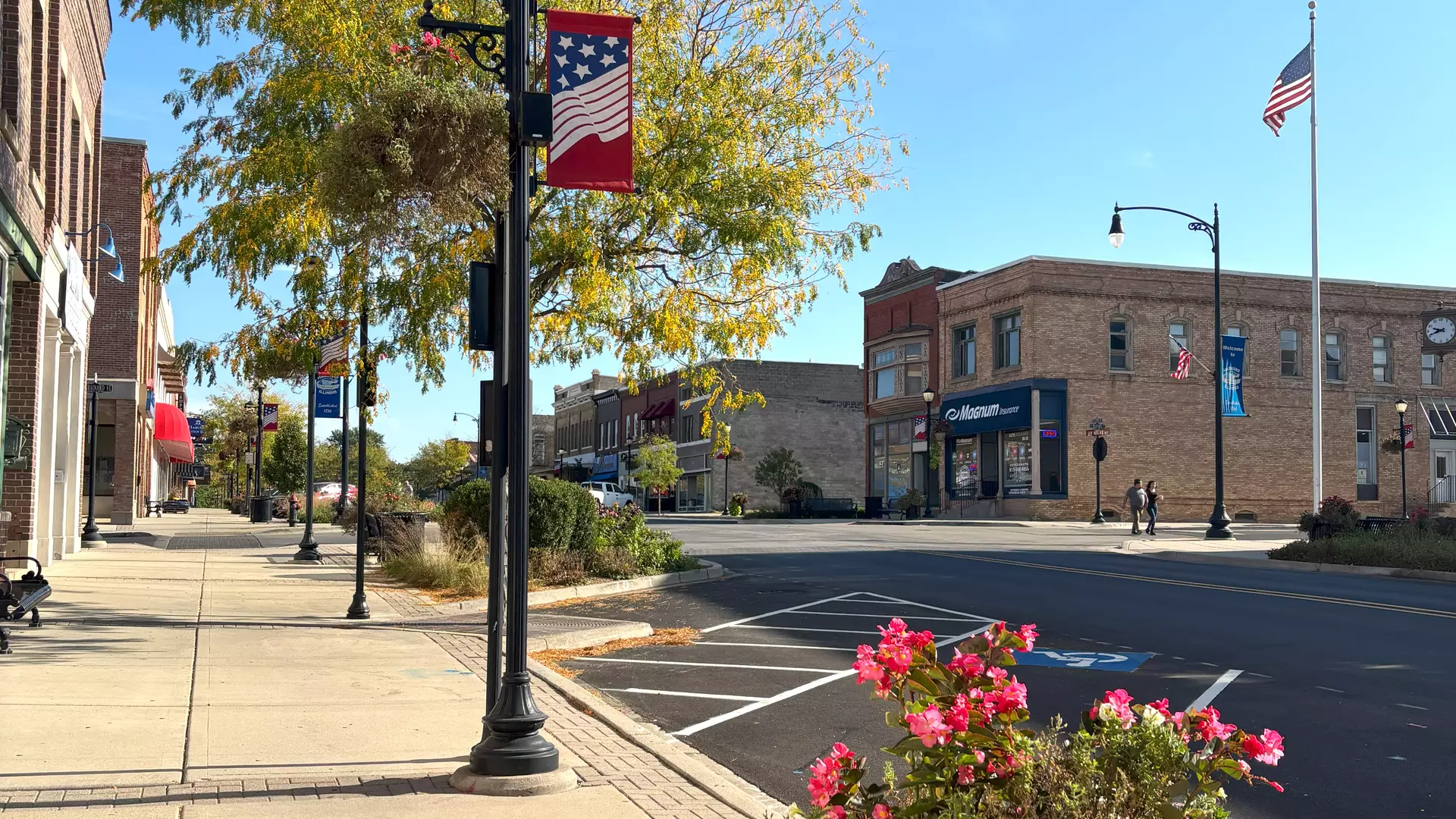Image of Downtown Harvard, Ayer Street